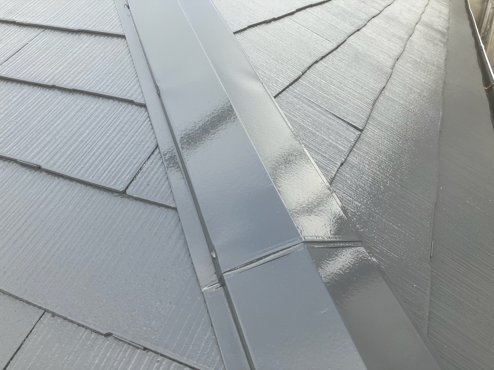 【和歌山市】D様邸<br>『グレーの外壁にダークグレーの屋根が、重厚感溢れる素敵な仕上がりに…✧₊°』ウルトラTOP、インテグラルコート塗布10